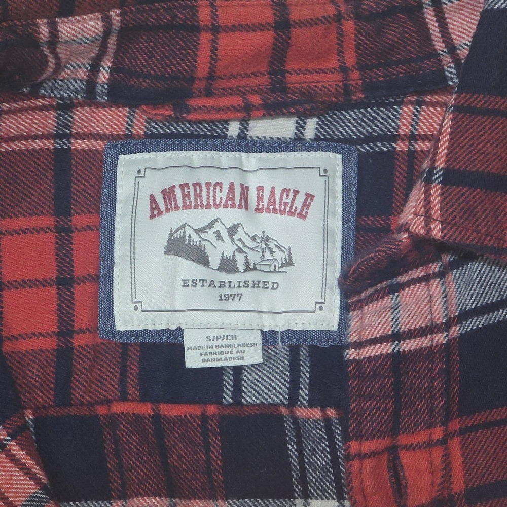 American Eagle Mens Small Red Blue Plaid Flannel Button Down Shirt 100% Cotton - Picture 2 of 7